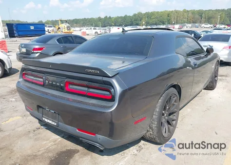 2018 Dodge Challenger 392 Hemi Scat Pack Shaker z USA, uszkodzony, nr VIN 2C3CDZFJ8JH331190